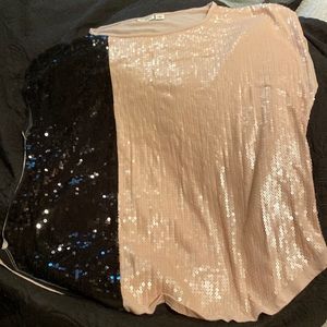 Cato sleeveless sequin top.  Soft pink and black.  Fun top